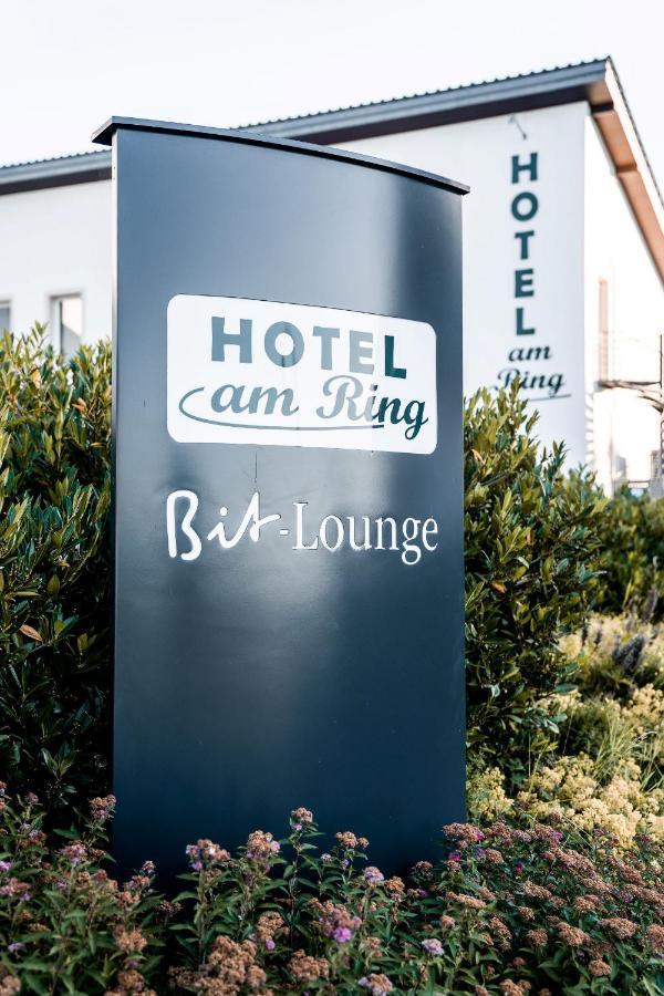 Land-Gut-Hotel Am Ring Meuspath Kültér fotó