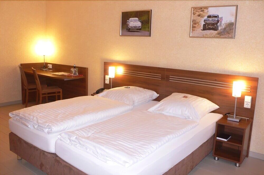 Land-Gut-Hotel Am Ring Meuspath Kültér fotó